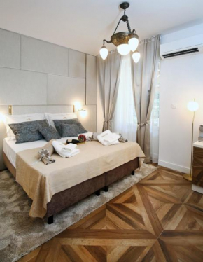 Garden Luxury Rooms